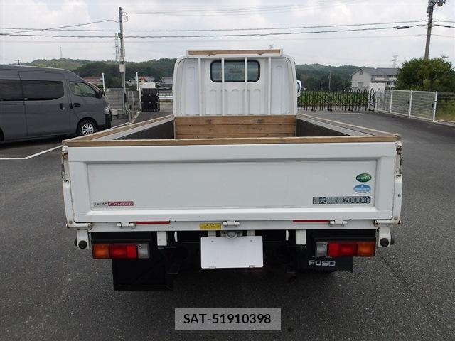 MITSUBISHI FUSO CANTER 2016-05 8218806-13