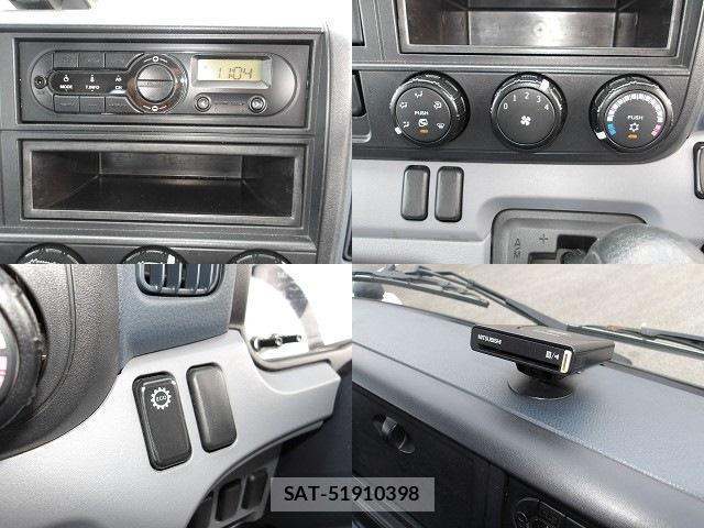 MITSUBISHI FUSO CANTER 2016-05 8218806-6