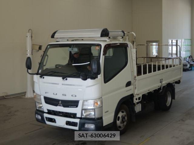 MITSUBISHI FUSO CANTER 2017-04 8221054-0