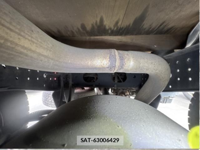 MITSUBISHI FUSO CANTER 2017-04 8221054-15