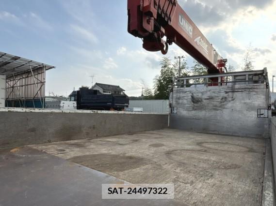 MITSUBISHI FUSO CANTER 2000 8221780-5