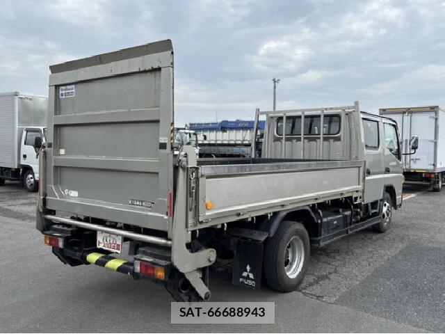 MITSUBISHI FUSO CANTER 2019 8221790-1