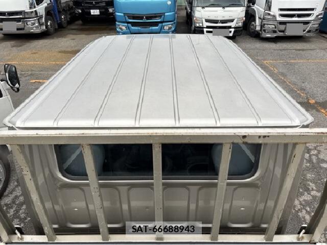 MITSUBISHI FUSO CANTER 2019 8221790-4