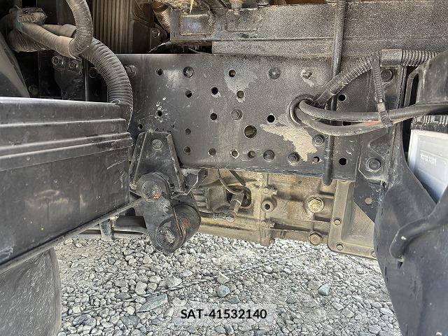 MITSUBISHI FUSO CANTER 2009-05 8223555-16