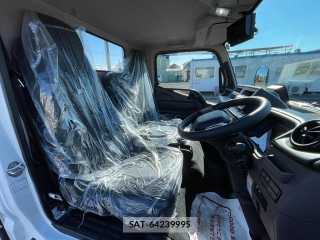 MITSUBISHI FUSO CANTER 2025-10 8224754-10