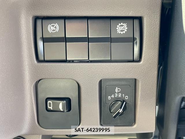 MITSUBISHI FUSO CANTER 2025-10 8224754-19