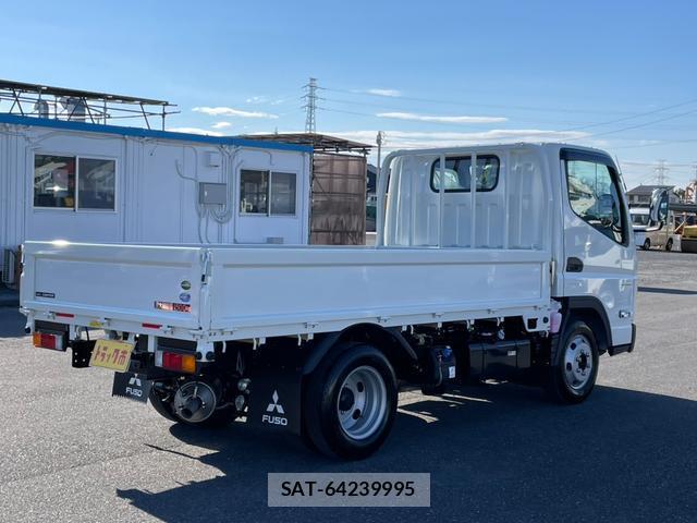 MITSUBISHI FUSO CANTER 2025-10 8224754-3