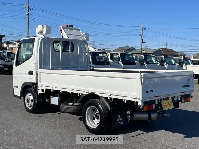 MITSUBISHI FUSO CANTER 2025-10 8224754-5