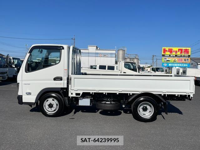 MITSUBISHI FUSO CANTER 2025-10 8224754-6