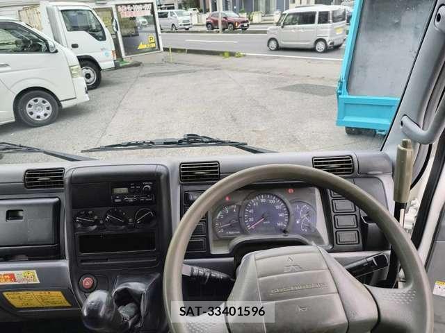 MITSUBISHI FUSO CANTER 2006-12 8225563-16