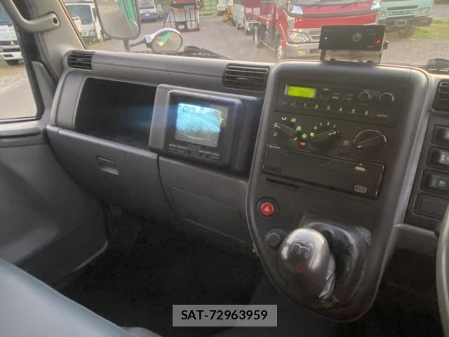 MITSUBISHI FUSO CANTER 2003-09 8225606-13
