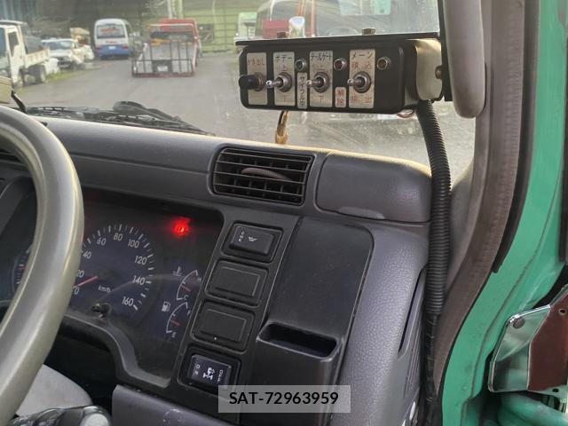 MITSUBISHI FUSO CANTER 2003-09 8225606-8