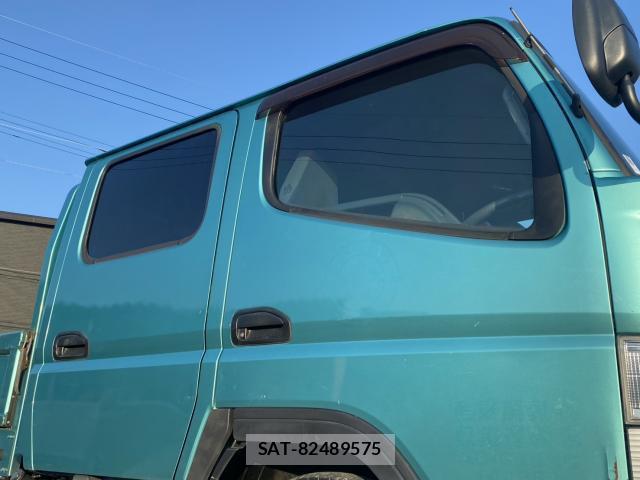 MITSUBISHI FUSO CANTER 2011-12 8225616-10