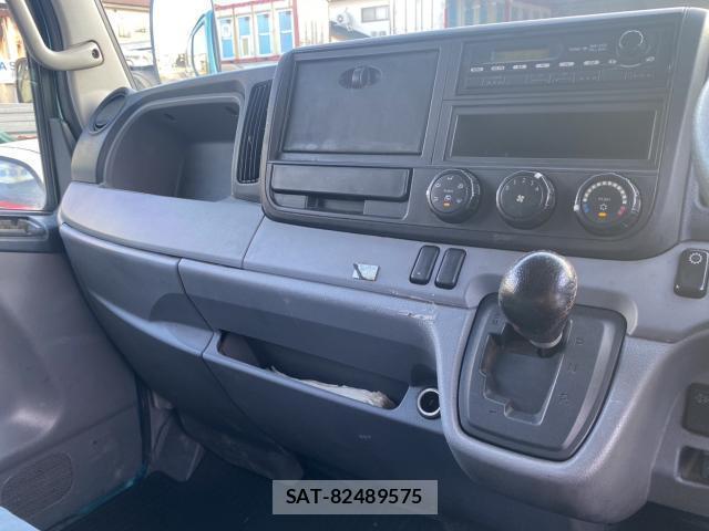 MITSUBISHI FUSO CANTER 2011-12 8225616-15