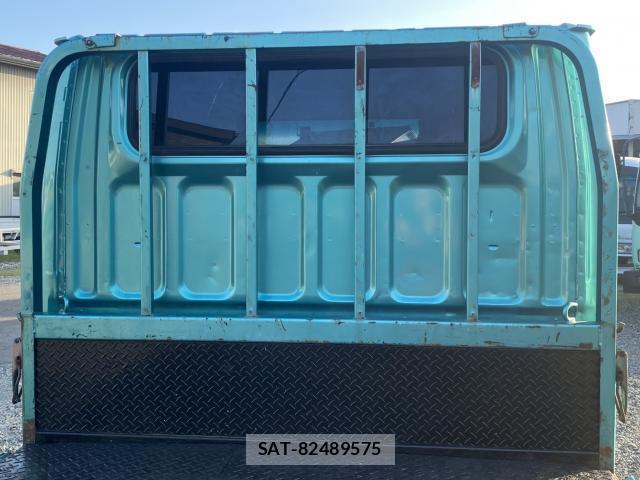 MITSUBISHI FUSO CANTER 2011-12 8225616-3