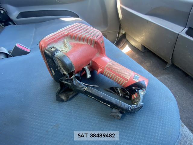 MITSUBISHI FUSO CANTER 2012-09 8225619-18