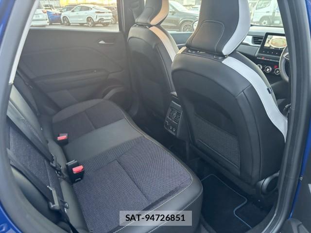 Renault CAPTUR 2023-08 8221458-5