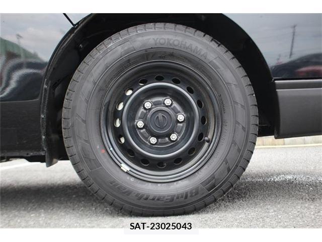 Nissan Caravan 2024-02 8222105-11