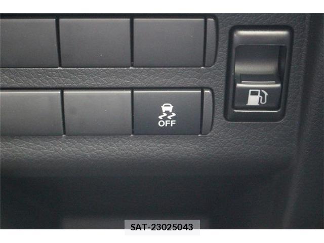 Nissan Caravan 2024-02 8222105-4