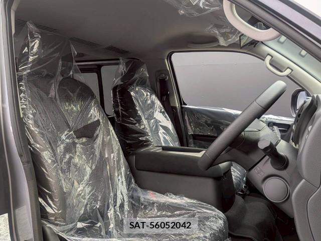 Nissan Caravan 2026-07 8223428-13
