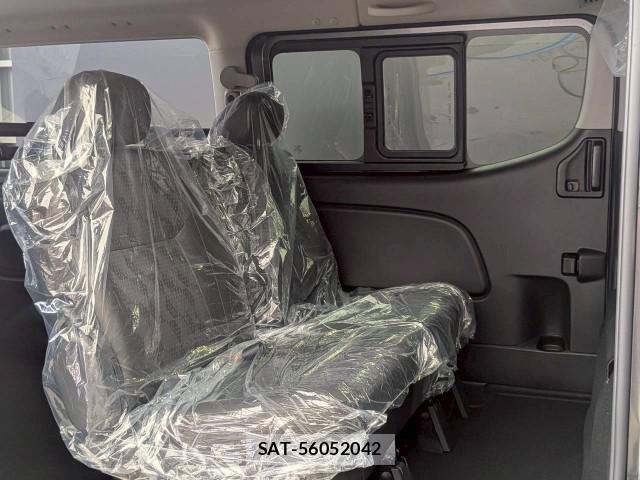 Nissan Caravan 2026-07 8223428-15