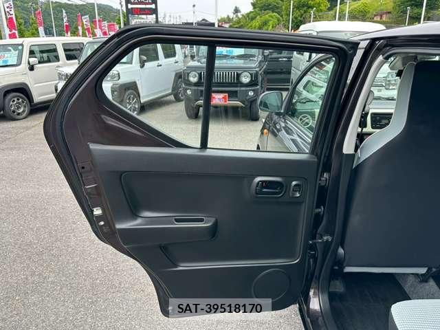Mazda CAROL 2018-02 8218169-11