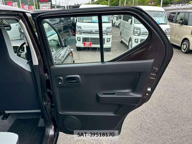 Mazda CAROL 2018-02 8218169-16