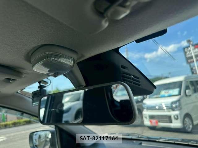 Mazda CAROL 2020-04 8218171-18