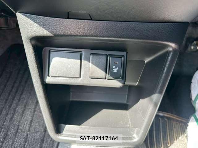 Mazda CAROL 2020-04 8218171-6