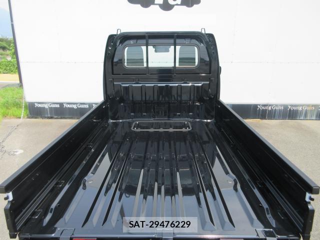 Suzuki CARRY TRUCK 2026-06 8216286-13