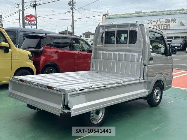 Suzuki CARRY TRUCK 2026-03 8218280-14
