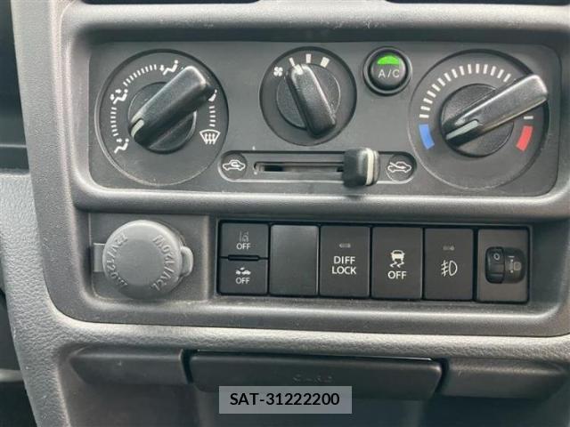 Suzuki CARRY TRUCK 2023-02 8218758-8