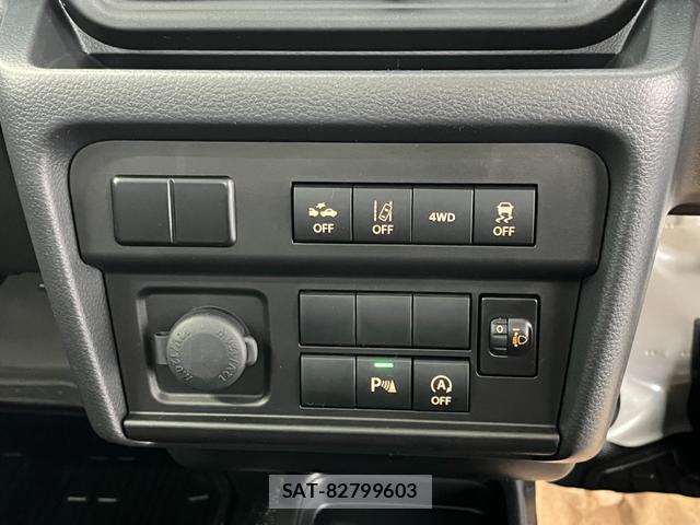 Suzuki CARRY TRUCK 2026-01 8220489-11