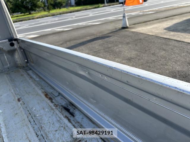 Suzuki CARRY TRUCK 2011-11 8222266-18
