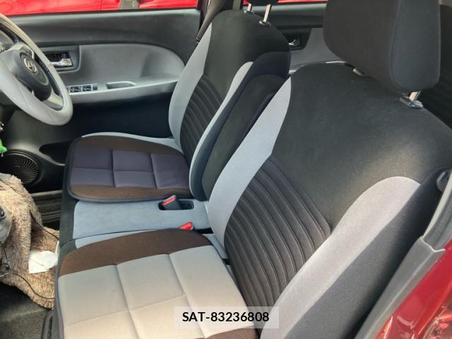 Daihatsu CAST 2016-01 8219777-7