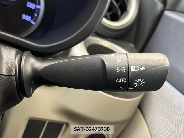 Daihatsu CAST 2016-09 8221658-5