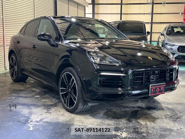 Porsche CAYENNE 2022-06 8223007-1