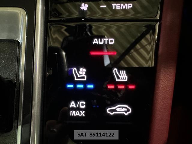 Porsche CAYENNE 2022-06 8223007-10