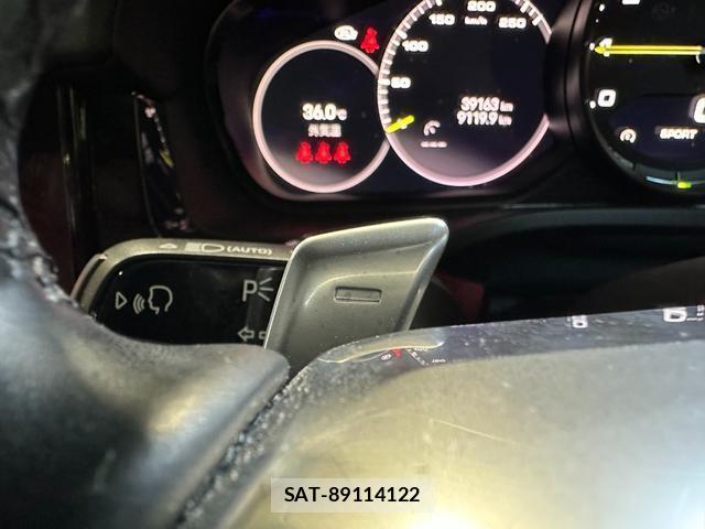 Porsche CAYENNE 2022-06 8223007-17
