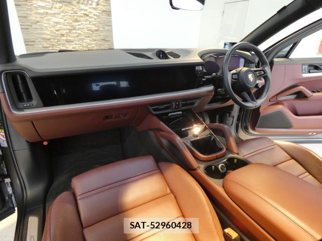 Porsche CAYENNE 2024-02 8220079-7