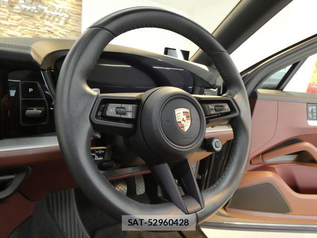 Porsche CAYENNE 2024-02 8220079-8