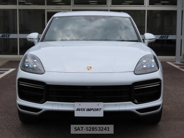 Porsche CAYENNE 2019-08 8221521-2