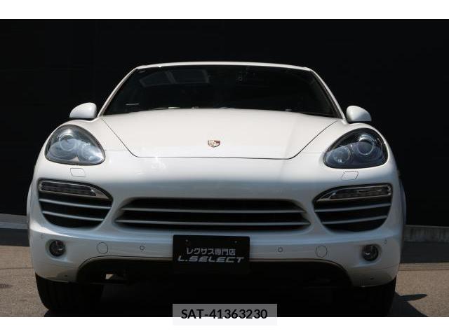 Porsche CAYENNE 2014-04 8224101-12