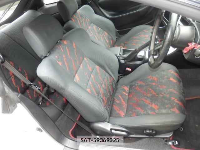 Toyota CELICA 1998-01 8223272-11