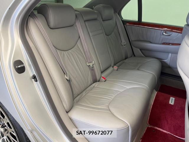 Toyota CELSIOR 2004-03 8224721-12