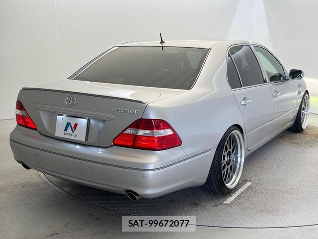 Toyota CELSIOR 2004-03 8224721-17