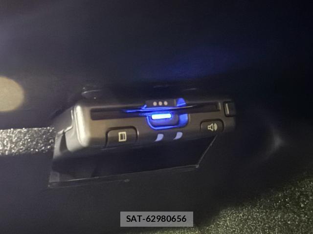 Chevrolet CORVETTE 2021-07 8221071-12
