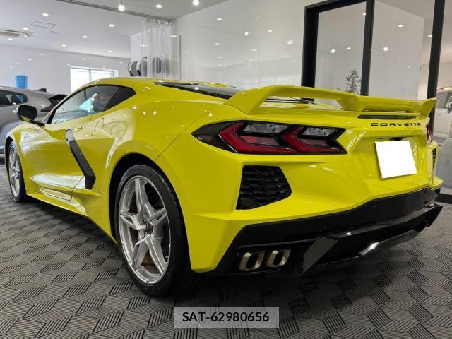 Chevrolet CORVETTE 2021-07 8221071-15