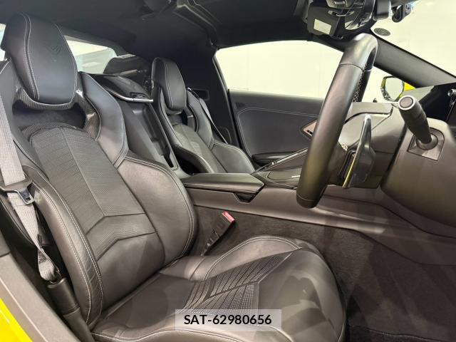 Chevrolet CORVETTE 2021-07 8221071-2