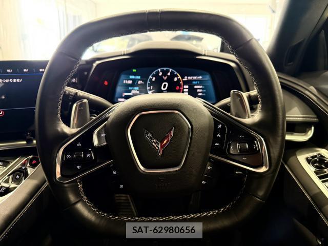 Chevrolet CORVETTE 2021-07 8221071-4